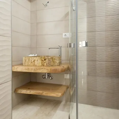 Villa Cozy Villa, Quiet Location & Pool - What'app - 0034-611-233-784 - For Reservations! *