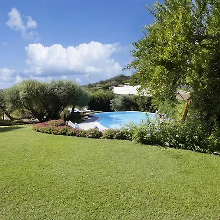 Cozy Villa, Quiet Location & Pool - What'app - 0034-611-233-784 - For Reservations! Villa Porto Rotondo