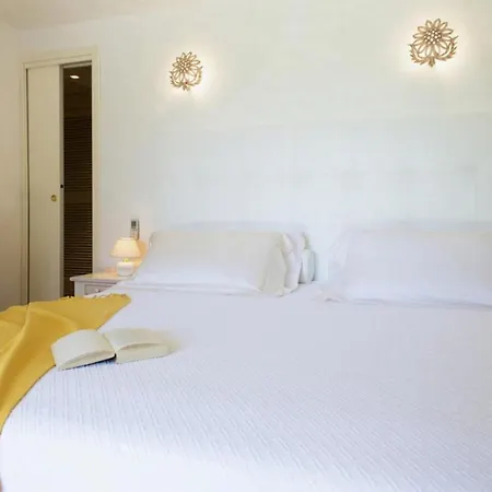Cozy Villa, Quiet Location & Pool - What'app - 0034-611-233-784 - For Reservations! Villa Porto Rotondo