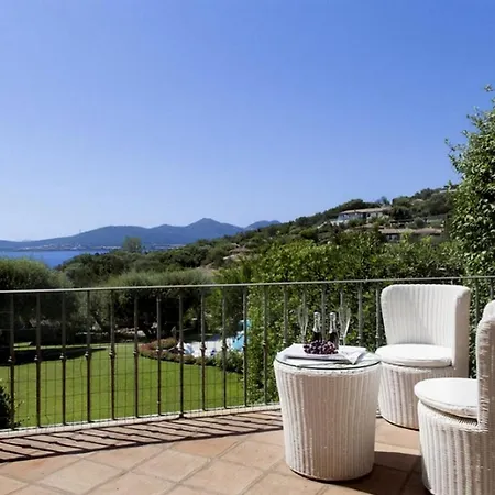 Cozy Villa, Quiet Location & Pool - What'app - 0034-611-233-784 - For Reservations! *